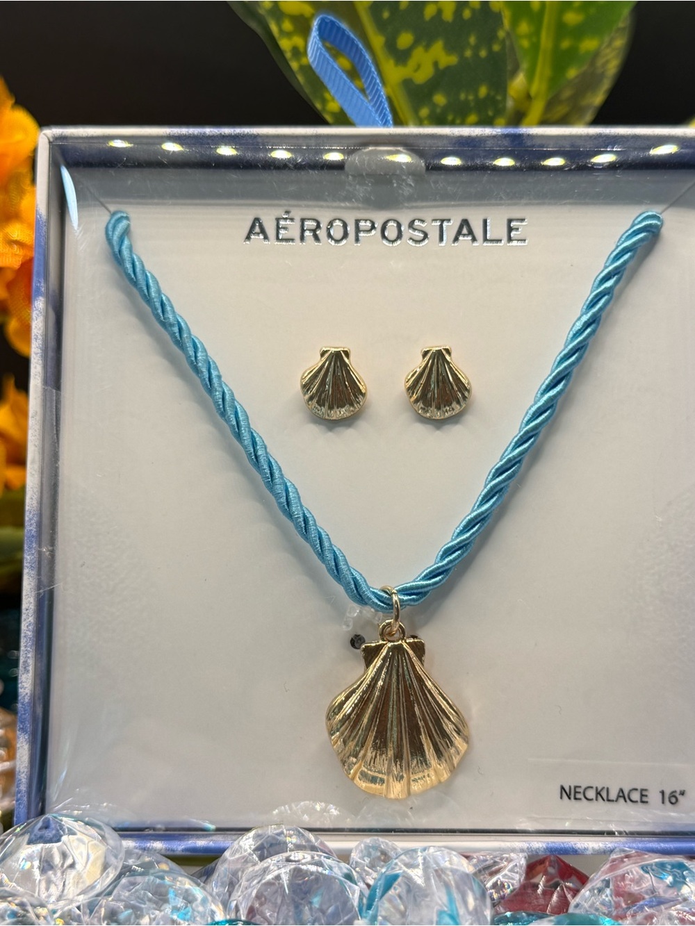 Aeropostale Gold Shell Pendant by Necklace with Light Blue Cord and Studs